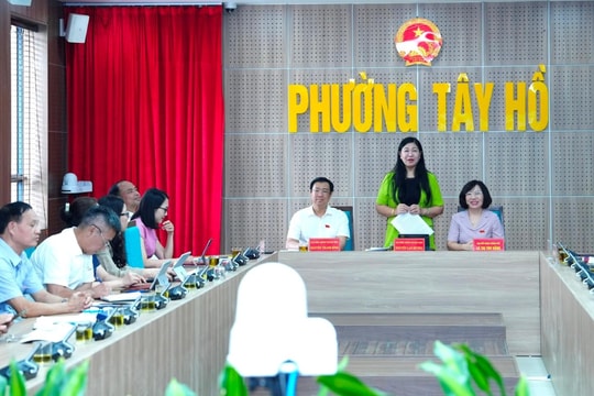 Cử tri các phường Tây Hồ, Phú Thượng mong muốn nâng cao chất lượng y tế, giáo dục