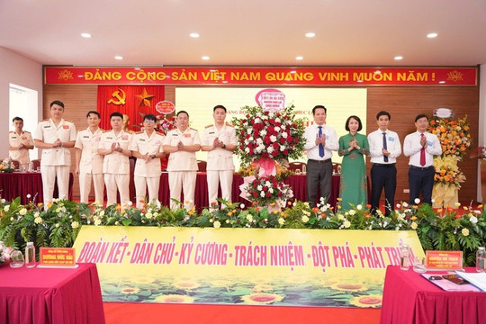 Đảng bộ Công an phường Phúc Lợi Chủ động chuyển mình, đổi mới tư duy