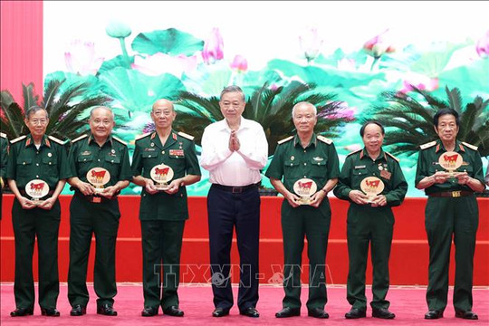 Phát huy truyền thống cách mạng, xây dựng đất nước phồn vinh, hạnh phúc