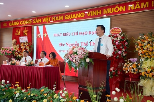Đại hội Đảng bộ UBND phường Phúc Lợi Nâng cao chất lượng đội ngũ cán bộ, công chức Đảng viên