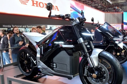 Honda hé lộ mô tô điện thể thao, ra mắt ngày 2/9 tới