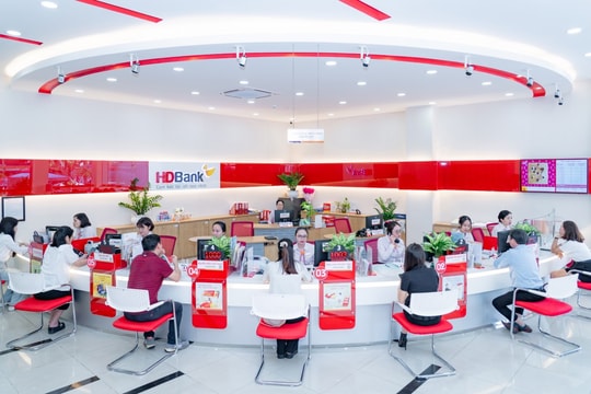 Đẩy mạnh kinh doanh số, HDBank báo lãi 6 tháng 10.068 tỉ đồng, ROE lên tới 26,5%