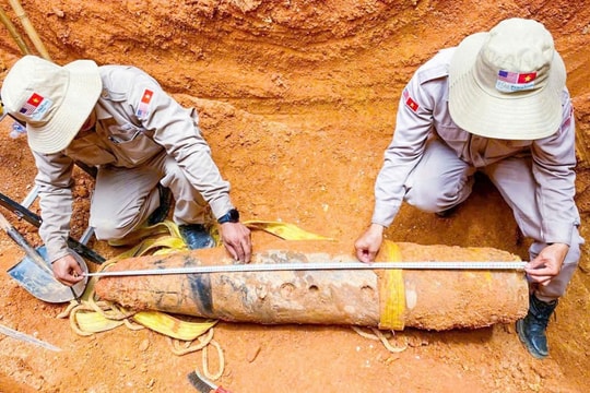 Quảng Trị: Phát hiện bom khi thi công nhà ga T2 sân bay Đồng Hới