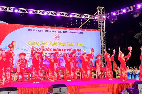 Dương Nội tổ chức văn nghệ chào mừng thành công Đại hội Đảng bộ phường