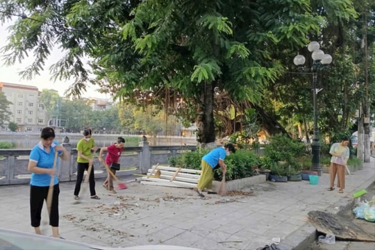 Phường Hai Bà Trưng ra quân tổng vệ sinh môi trường