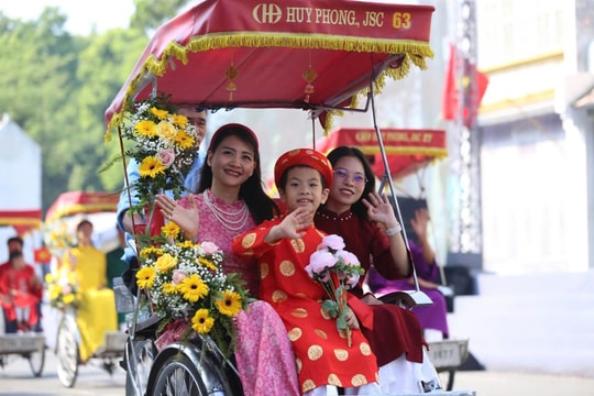 Bồi đắp giá trị nhân văn và định hình bản sắc người Hà Nội trong kỷ nguyên mới Kỳ 1: Văn hóa Tràng An trước thách thức văn hóa ứng xử lệch chuẩn
