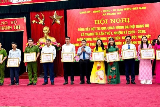 Xã Thanh Trì khen thưởng các tập thể, cá nhân có thành tích xuất sắc trong phong trào thi đua yêu nước