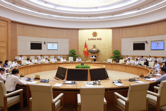 Quá trình xây dựng luật phải lắng nghe ý kiến chuyên gia, người dân