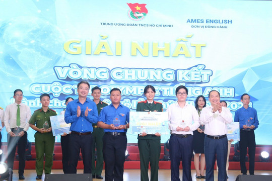 "Star Striders” giỏi tiếng Anh, khẳng định bản lĩnh cán bộ trẻ