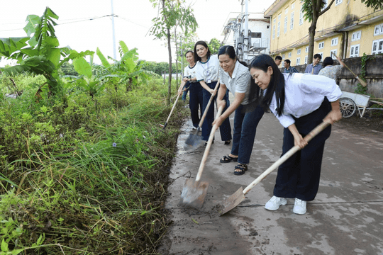 Những ngày cuối tuần xanh tại xã Hồng Vân