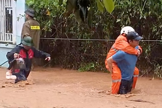 Thành phố Hà Nội hỗ trợ tỉnh Điện Biên 5 tỷ đồng, tỉnh Sơn La 3 tỷ đồng khắc phục hậu quả thiên tai