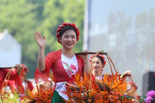 Bồi đắp giá trị nhân văn và định hình bản sắc người Hà Nội trong kỷ nguyên mới Kỳ 2: Khoảng trống văn hóa giữa đời thực và không gian mạng