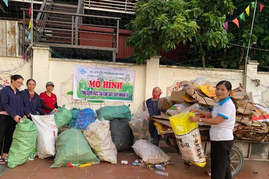 Gom phế liệu - Gói tình thân - Hành động nhỏ, nghĩa tình lớn ở xã Liên Minh
