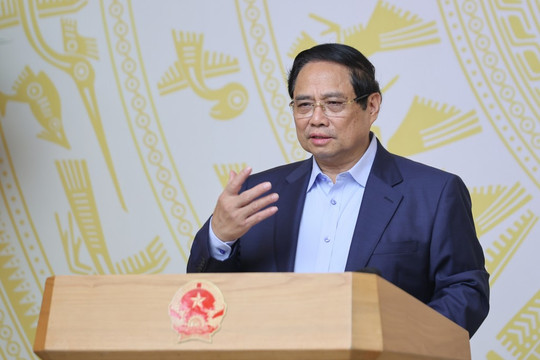 Thủ tướng Chính phủ Phạm Minh Chính: Chậm nhất tới 2027 phải thiết kế, chế tạo, kiểm thử một số chíp bán dẫn cần thiết