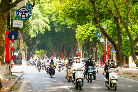 Không có việc phường Cửa Nam "thí điểm cấm xe xăng"