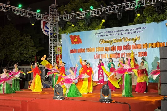 Phường Hà Đông tổ chức văn nghệ chào mừng thành công Đại hội Đảng bộ phường