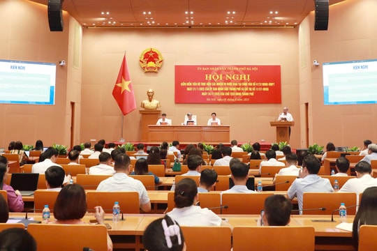 Hà Nội tập trung tháo gỡ khó khăn cho 126 xã, phường trong giải quyết thủ tục hành chính