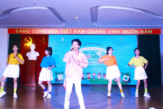 Khởi động Cuộc thi vẽ tranh thiếu nhi quốc tế “Em yêu Hà Nội - Thành phố vì hòa bình” năm 2025