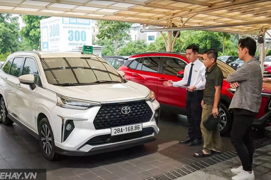 [ĐÁNH GIÁ XE] Toyota Veloz Cross: Hoàn toàn tối ưu để chạy dịch vụ