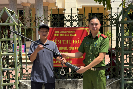 Công an Hà Nội đẩy mạnh tuyên truyền thu hồi vũ khí, vật liệu nổ
