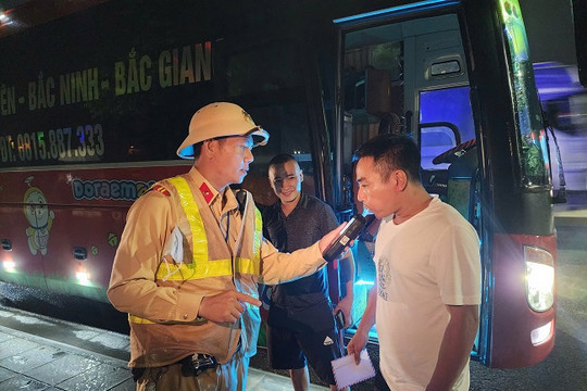 Hà Nội tăng cường kiểm soát hoạt động vận tải ban đêm
