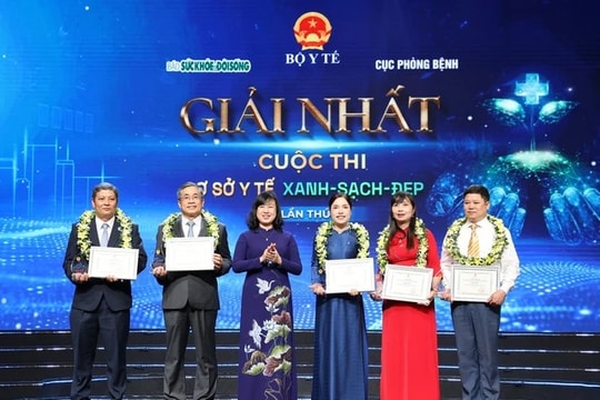 Người bệnh tham gia đánh giá chất lượng xanh-sạch-đẹp tại cơ sở y tế