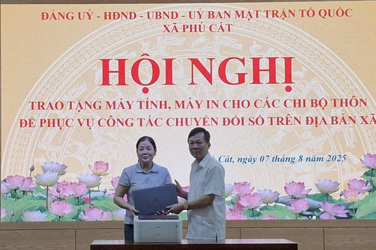 Xã Phú Cát đẩy mạnh chuyển đổi số trong công tác Đảng