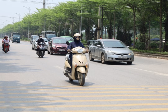 Hà Nội bước vào đợt nắng nóng gay gắt mới