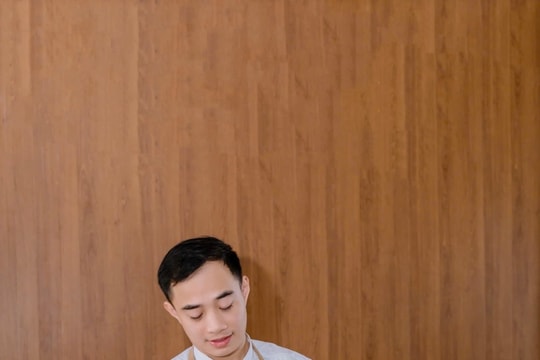 Bếp trưởng 9X nhóm lửa đam mê từ gian khó