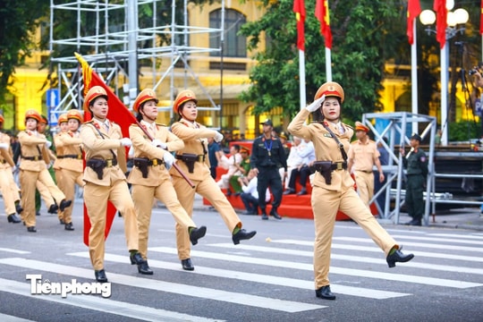 Công an TP Hà Nội Tổng duyệt diễu binh, diễu hành "Ngày hội vì Thủ đô bình yên"