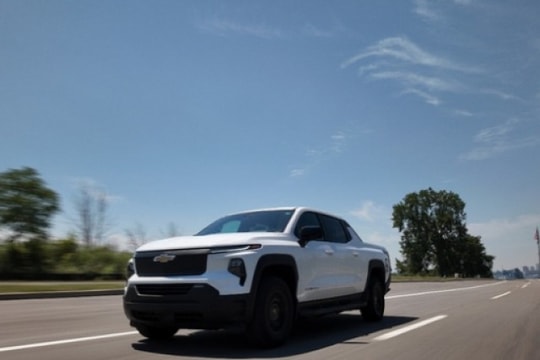 Chevrolet Silverado EV phá kỷ lục thế giới về phạm vi hoạt động
