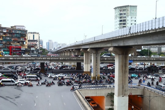 Dự báo thời tiết Hà Nội ngày 7/8: Mưa giông cục bộ, nhiệt độ cao nhất 33 độ