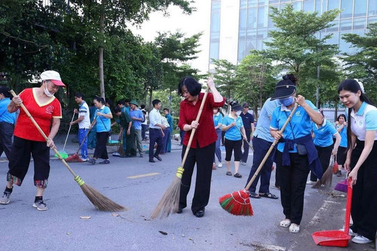 Công điện của Chủ tịch UBND Thành phố Hà Nội về tăng cường công tác giữ gìn trật tự đô thị đảm bảo vệ sinh môi trường 