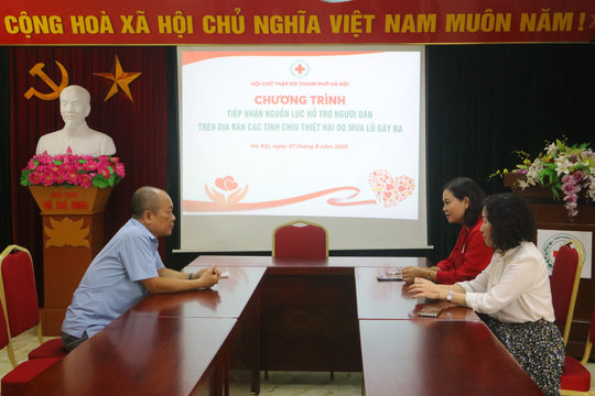 Hội Chữ thập đỏ TP Hà Nội: Tiếp nhận ủng hộ hoạt động nhân đạo