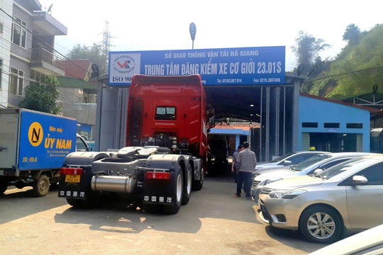 Bộ Xây dựng yêu cầu khẩn trương kiểm định xe kinh doanh vận tải chưa đổi đăng ký
