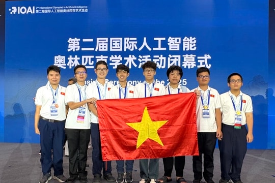 Đoàn học sinh Việt Nam lọt tốp 4 tại Olympic trí tuệ nhân tạo quốc tế
