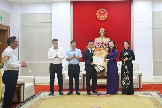 Quảng Ninh trao thưởng 400 triệu đồng cho học sinh đạt HCĐ Olympic