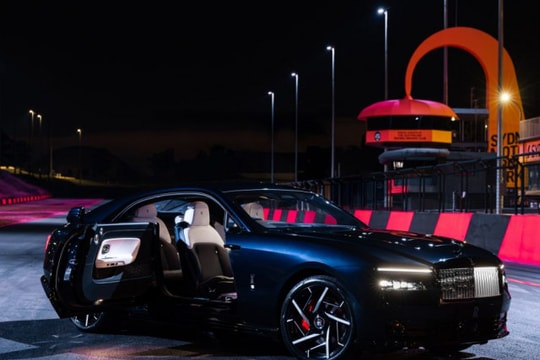 Rolls-Royce Black Badge Spectre - Tuyên ngôn đỉnh cao cho kỷ nguyên xe điện