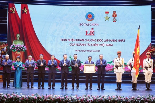 Ngành Tài chính đón nhận Huân chương Độc lập hạng Nhất: Quyết liệt hành động vì mục tiêu đất nước hùng cường