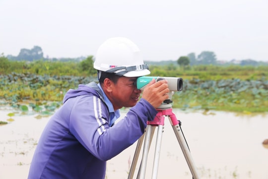 "Đội nắng, thắng mưa" quyết hoàn thành và đẩy nhanh tiến độ các dự án trọng điểm của Thủ đô