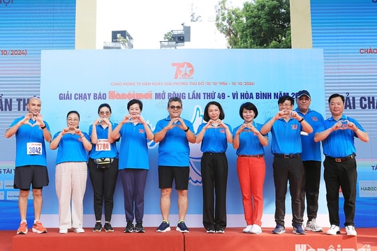 Hà Nội ra Chỉ thị 45-CT/TU tăng cường đối ngoại nhân dân