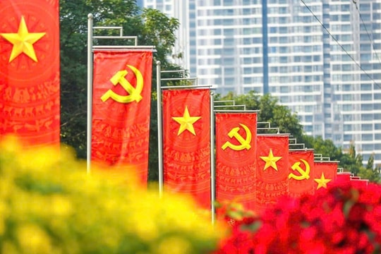 Khơi dậy niềm tự hào dân tộc, tinh thần trách nhiệm của toàn dân