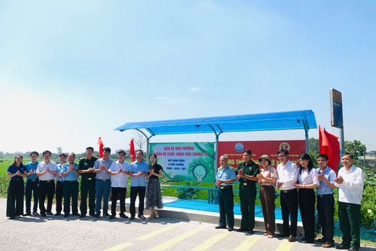 Xã Ứng Hoà gắn biển 4 công trình, hàng cây, đường hoa chào mừng đại hội