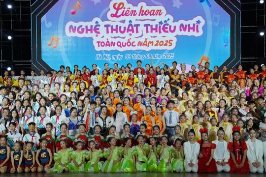 Tiếng hát thiếu nhi hòa nhịp vào bản giao hưởng tình yêu Tổ quốc