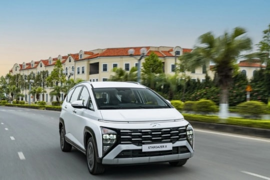Loạt xe MPV 7 chỗ ưu đãi mạnh trong tháng 8/2025
