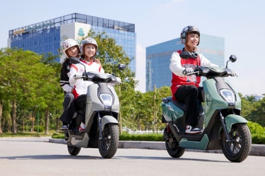 Những xe máy điện không yêu cầu bằng lái, phù hợp với học sinh