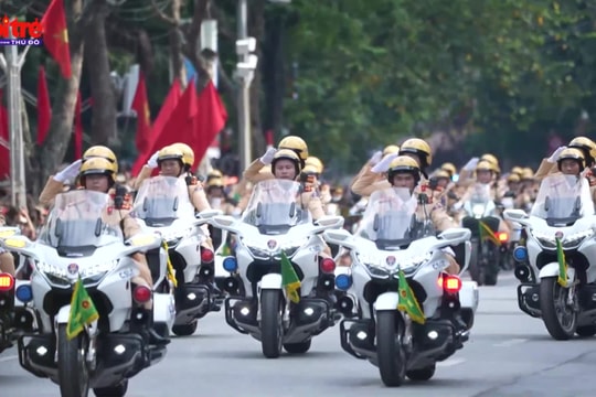 Vinh quang 80 năm Công an Thủ đô anh hùng