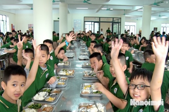 Hà Nội triển khai hỗ trợ bữa ăn bán trú cho học sinh tiểu học