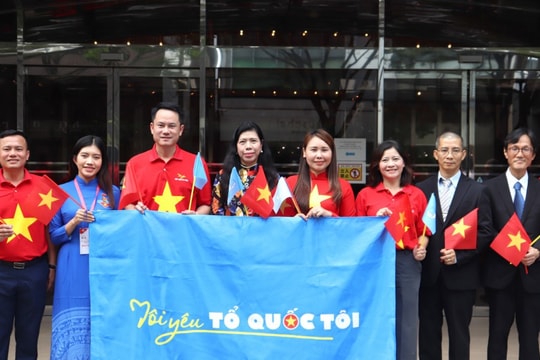 “Tôi yêu Tổ quốc tôi” vang ở Nhật, hòa nhịp trái tim tuổi trẻ