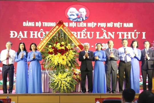 Xây dựng tổ chức Hội phụ nữ các cấp ngày càng vững mạnh toàn diện